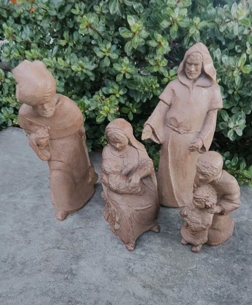 Vintage 1974 Abbey Press Nativity 4 Piece Resin Terracotta Tan Wood Look Set EUC